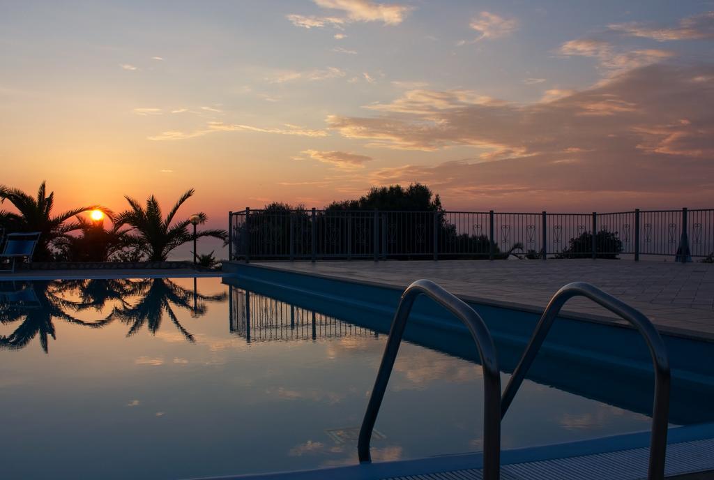 Agriturismo Ninea Ricadi Luaran gambar